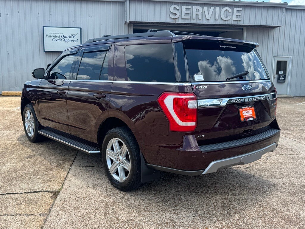 2021 Ford Expedition XLT photo 3