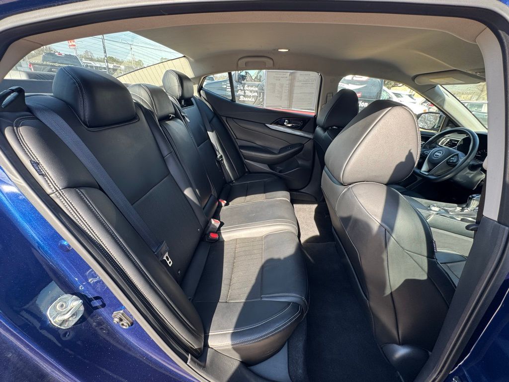 2023 Nissan Maxima SV - Photo 18