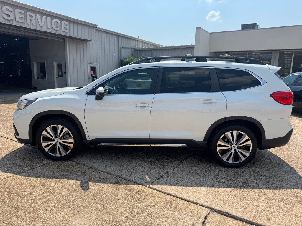 2021 Subaru Ascent Limited photo 2