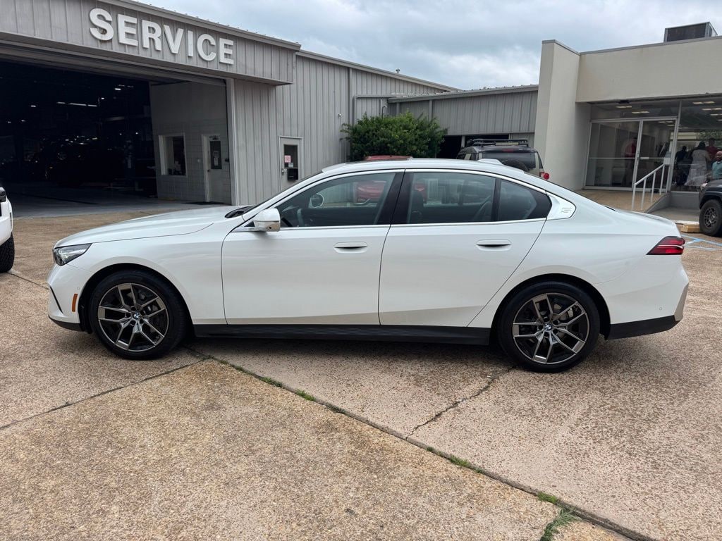 Used 2026 BMW 530i Sedan