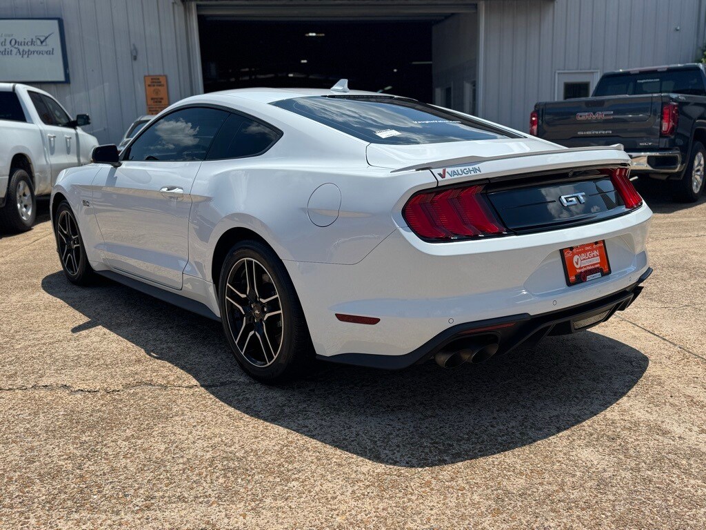 2022 Ford Mustang GT photo 3