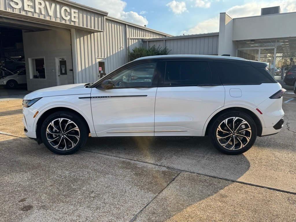 Used 2024 Lincoln Nautilus Reserve SUV
