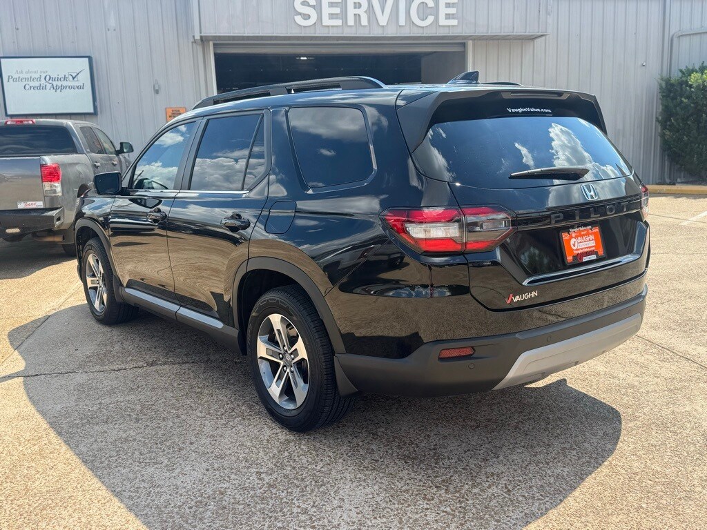 2024 Honda Pilot EX-L photo 3