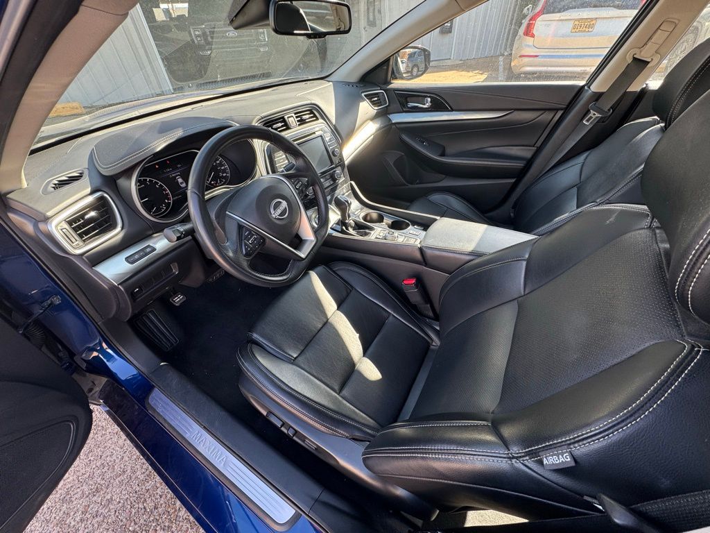 2023 Nissan Maxima SV - Photo 10