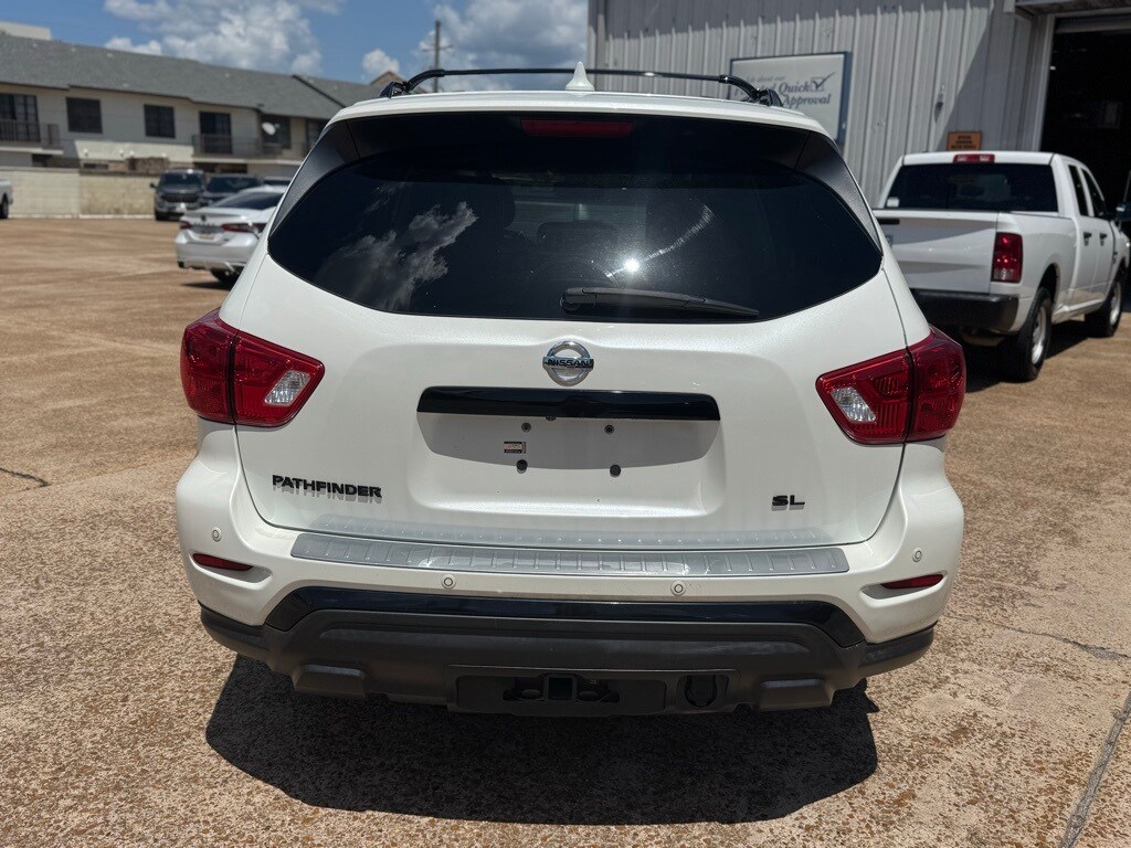 2020 Nissan Pathfinder SL photo 3