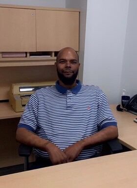 Staff member Allen Desselles from ID_d6108e8f5103