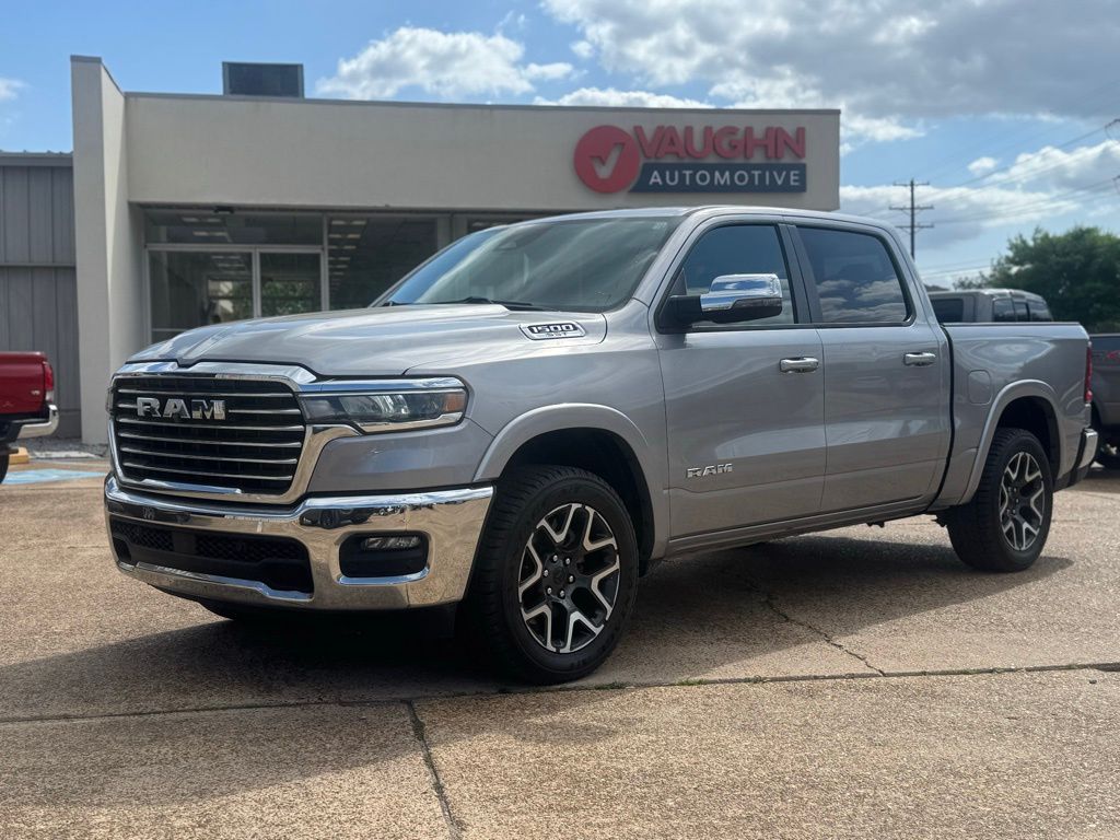 2025 Ram 1500 Truck Crew Cab 