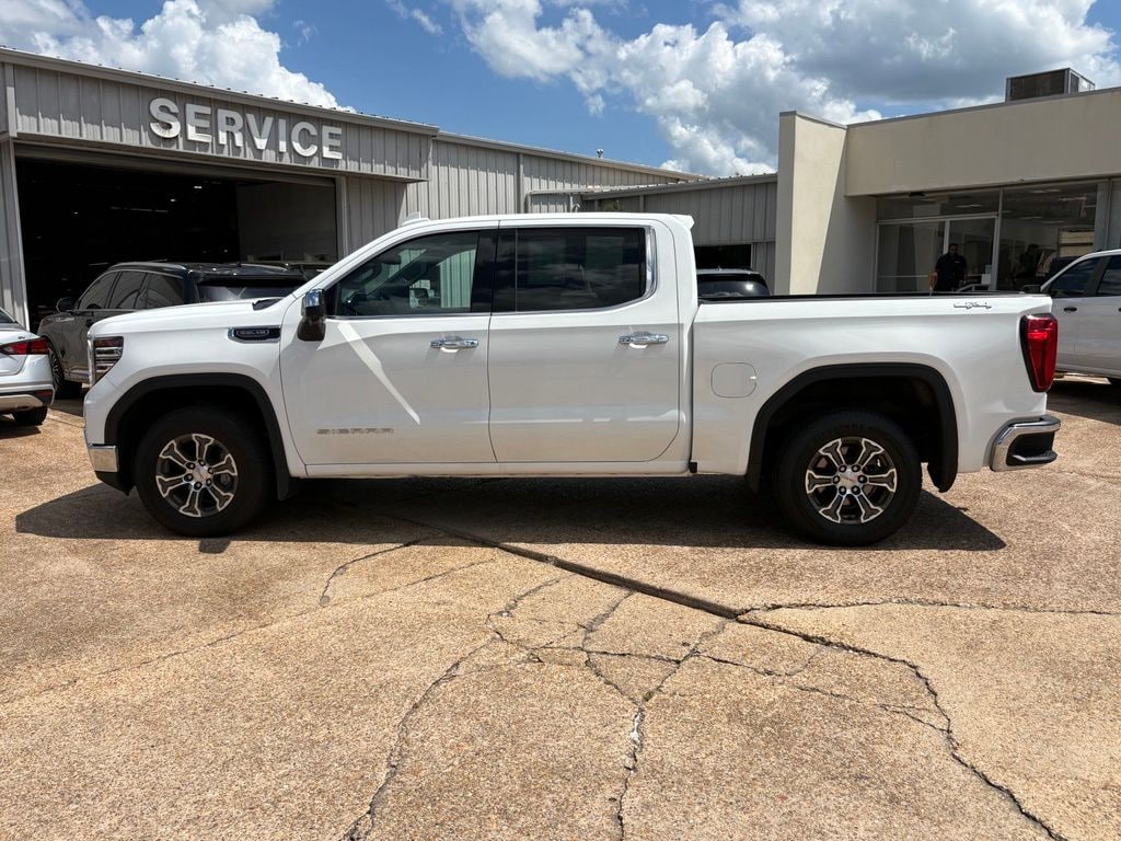 Used 2025 GMC Sierra 1500 SLT Truck Crew Cab