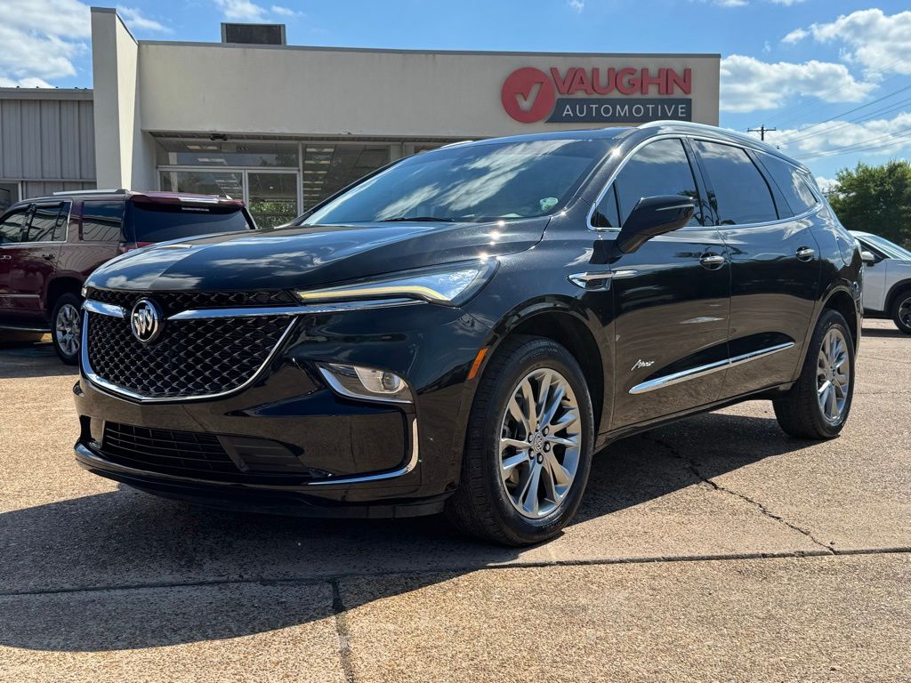 2023 Buick Enclave Avenir's photo