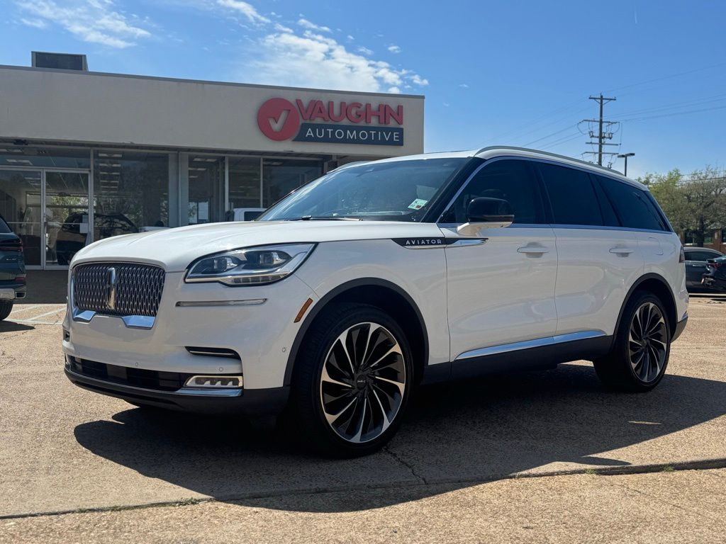 2022 Lincoln Aviator Reserve AWD's photo