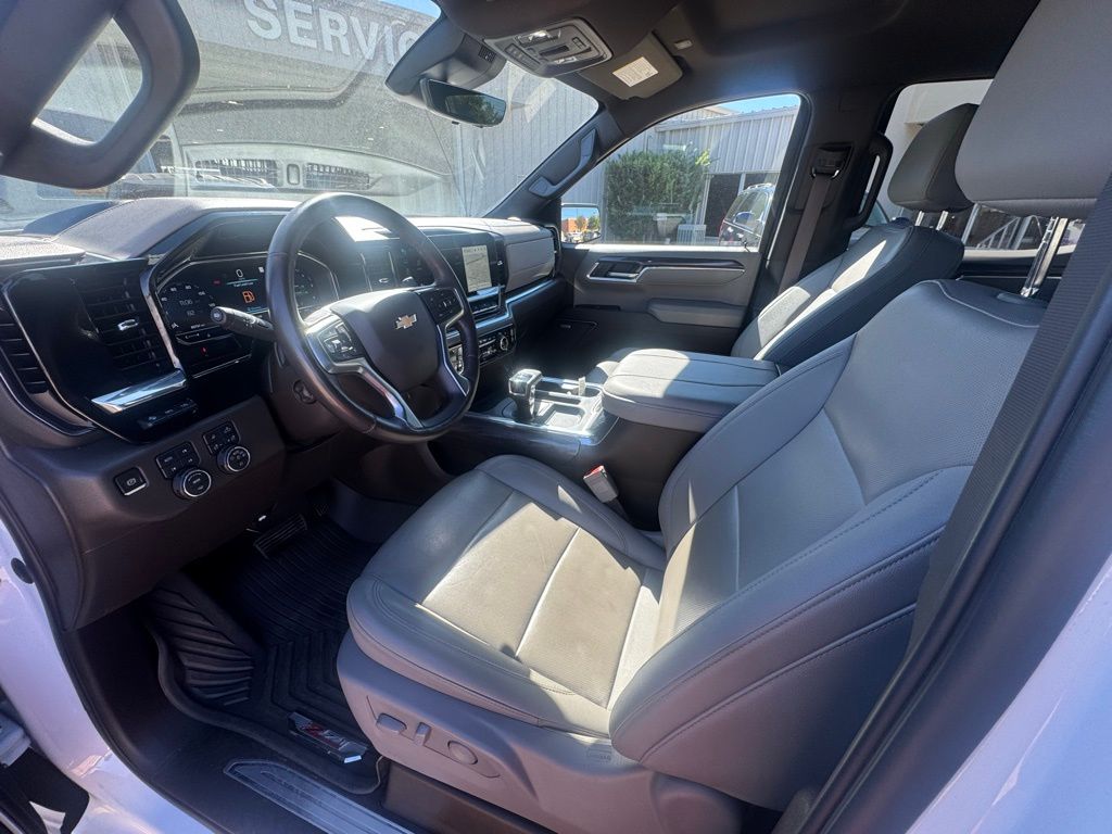 2023 Chevrolet Silverado 1500 LTZ - Photo 10