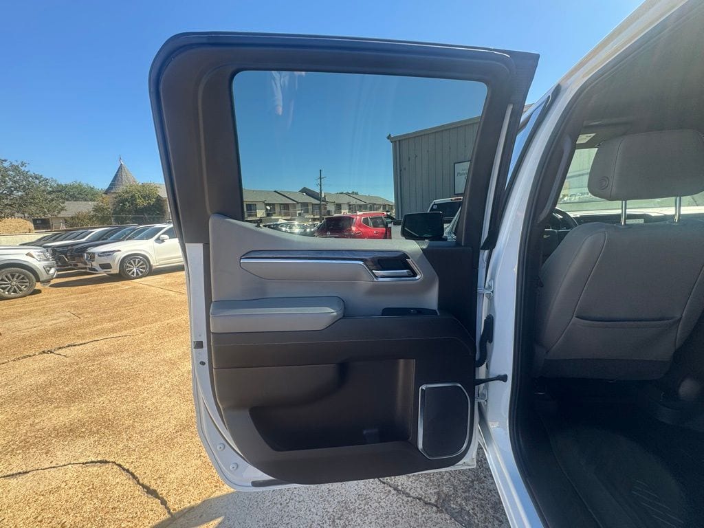 2023 Chevrolet Silverado 1500 LTZ - Photo 15
