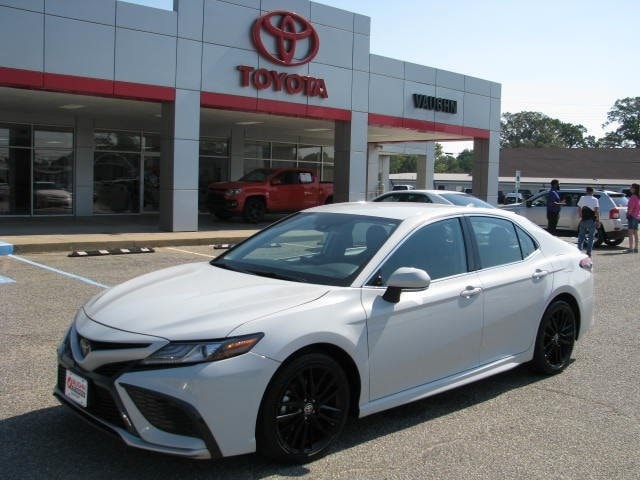 2023 Toyota Camry XSE's photo