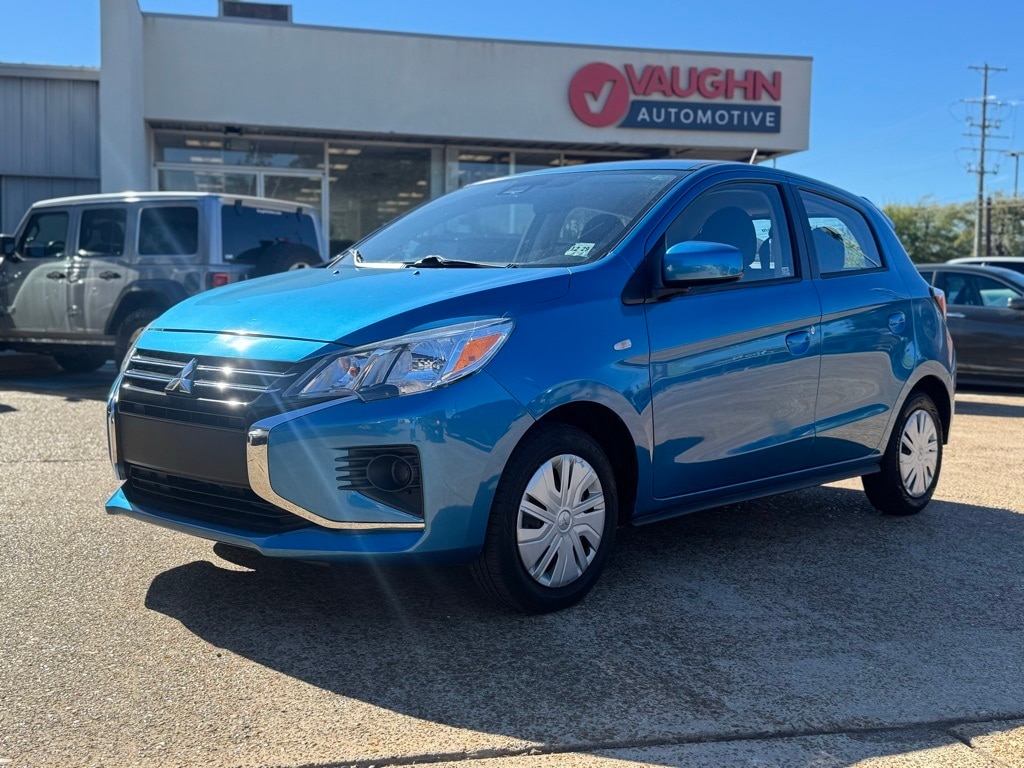 2024 Mitsubishi Mirage ES's photo