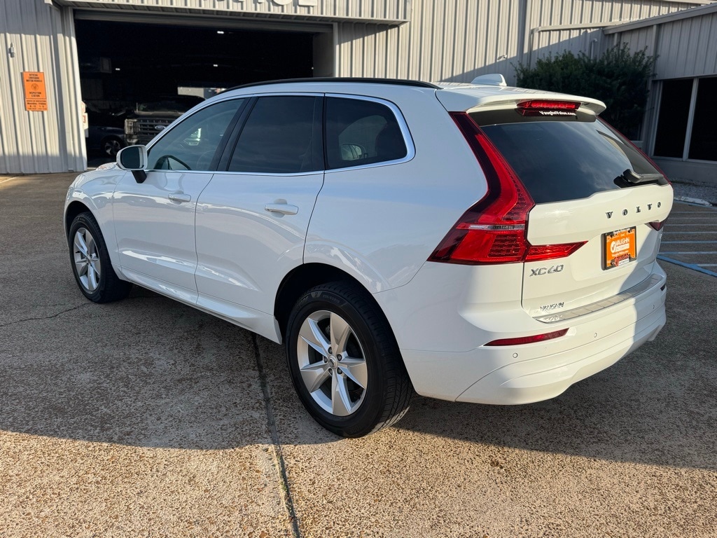 Used 2022 Volvo XC60 B5 FWD Momentum SUV