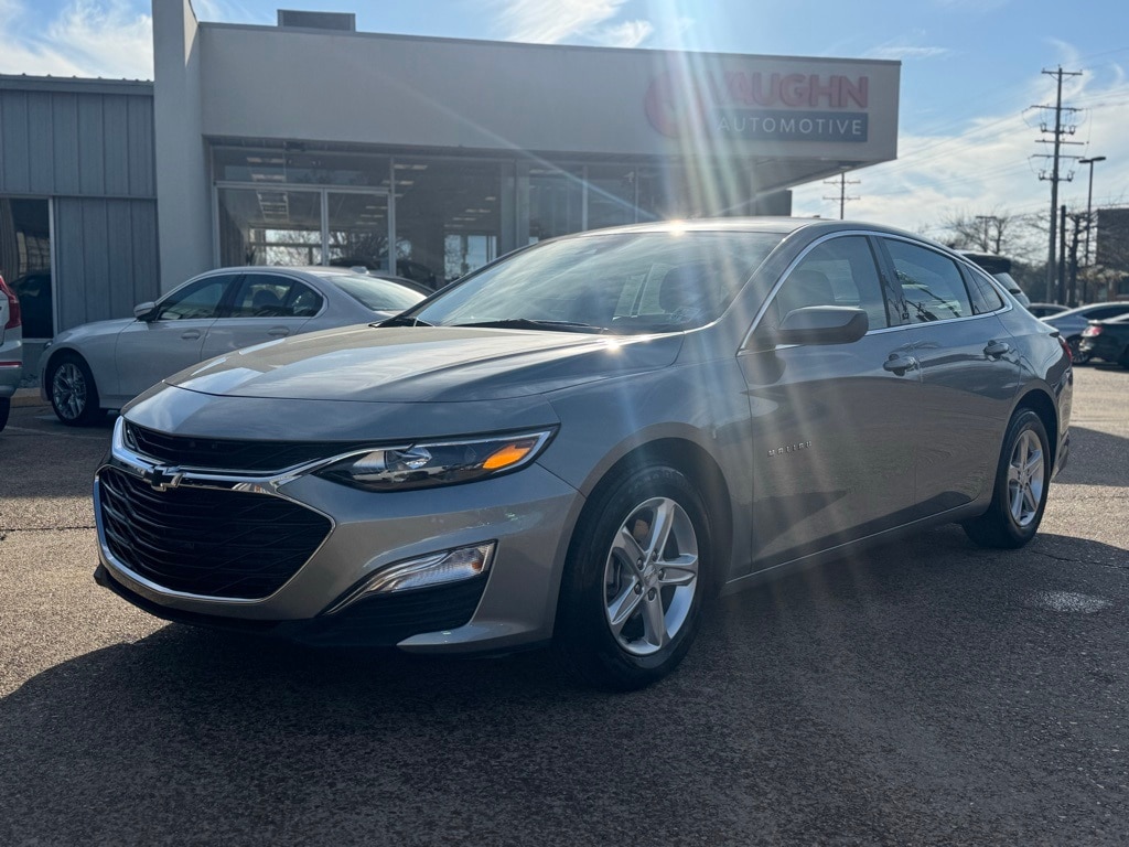 2024 Chevrolet Malibu Sedan 