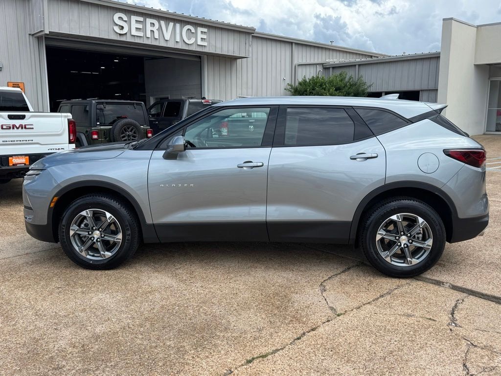 Used 2025 Chevrolet Blazer LT w/2LT SUV