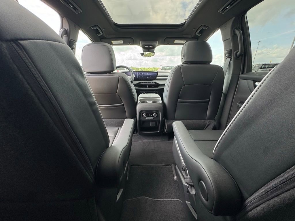 2026 Buick Enclave Sport Touring - Photo 19