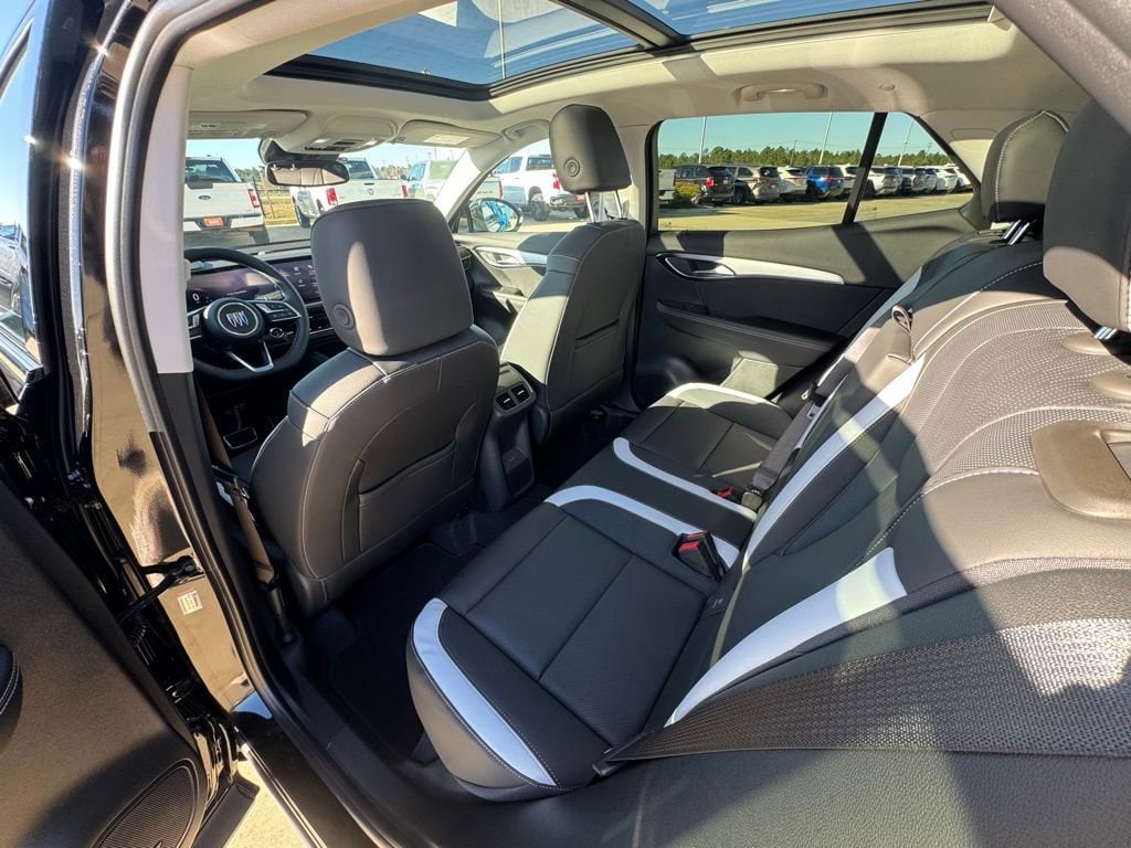 2026 Buick Envision Sport Touring - Photo 18