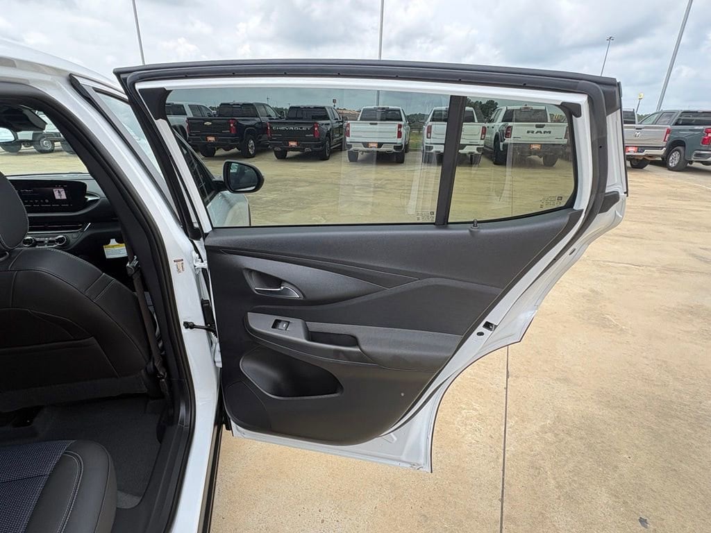 2026 Buick Envista Preferred - Photo 18