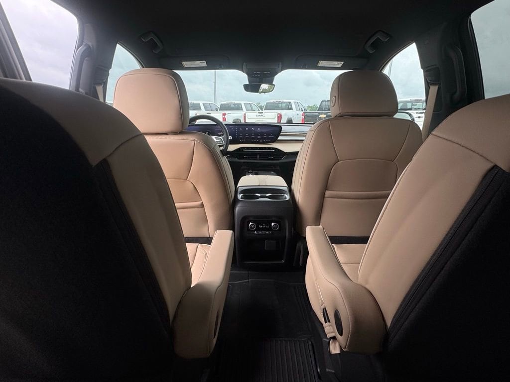 2026 Buick Enclave Preferred - Photo 18