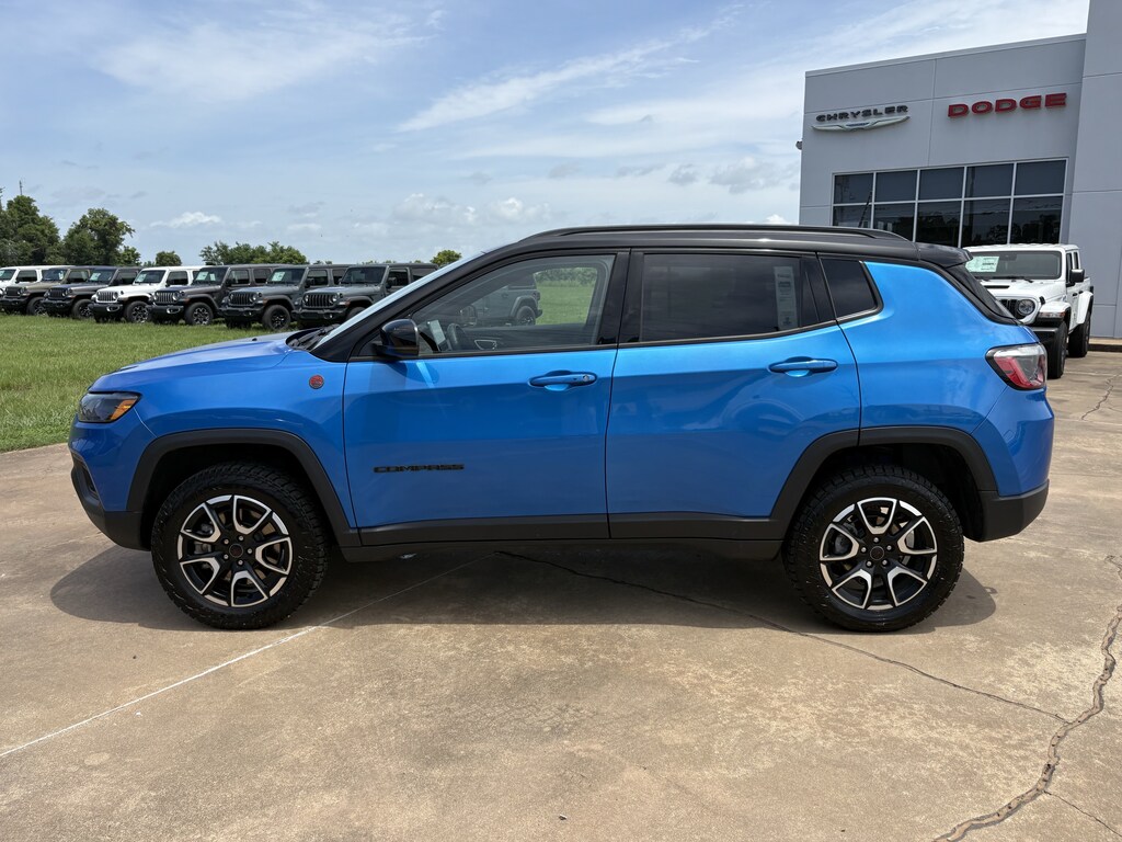 Used 2025 Jeep Compass Trailhawk SUV