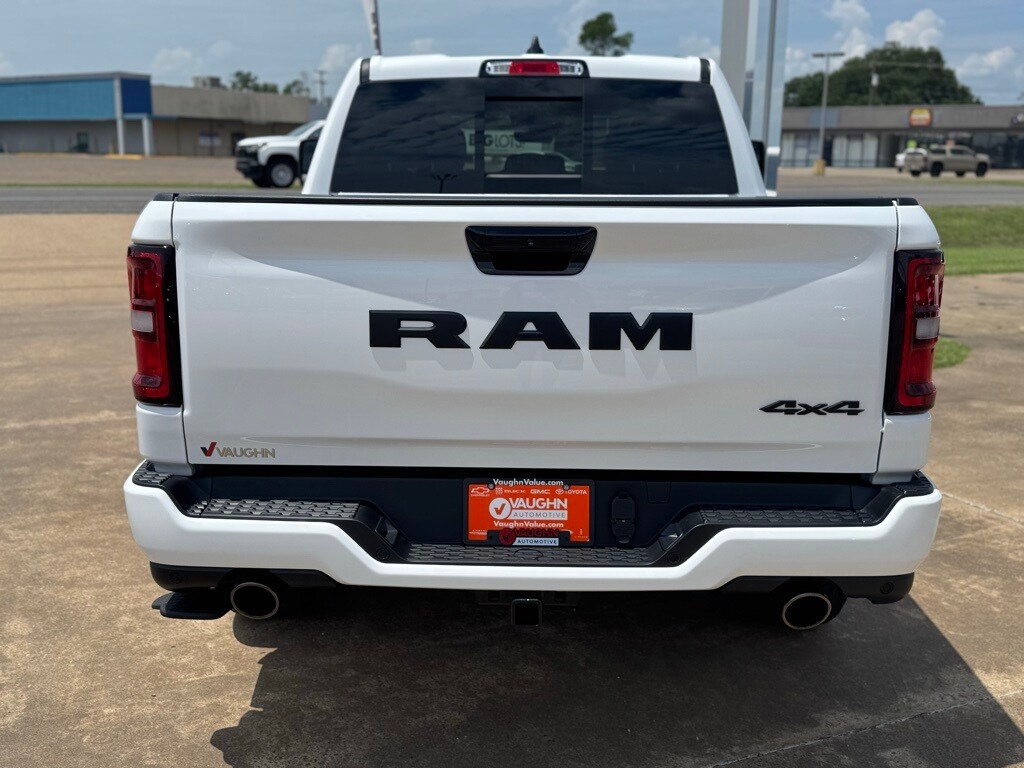 2025 Ram 1500 Tradesman photo 4