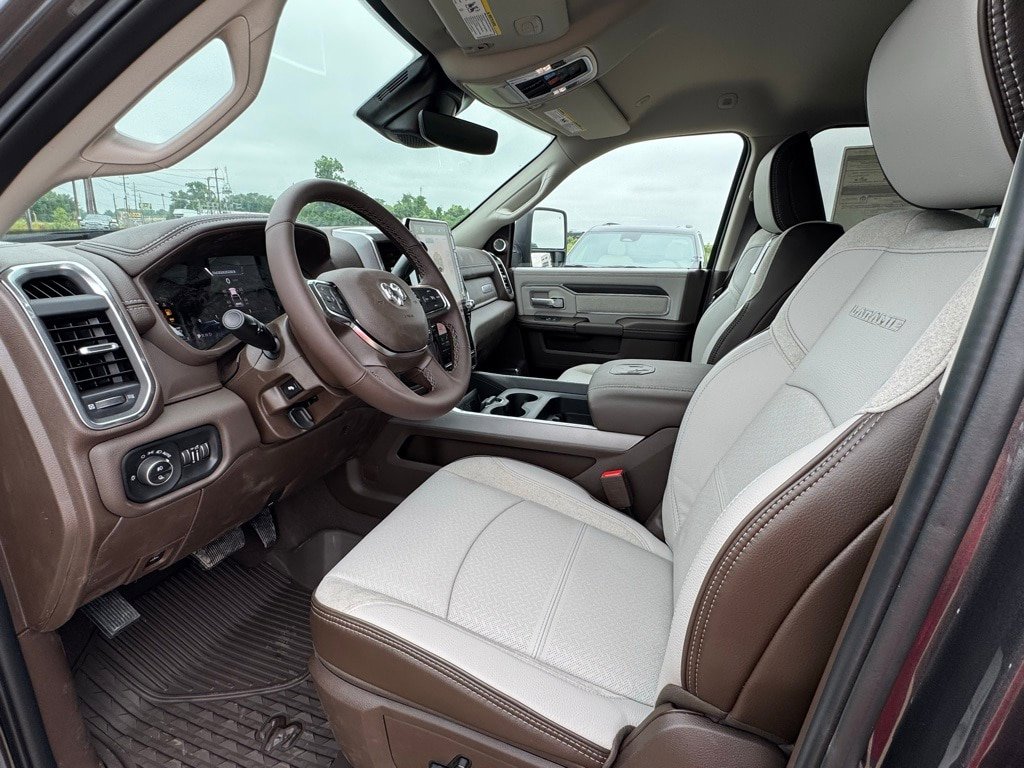 2025 RAM 2500 Laramie - Photo 10