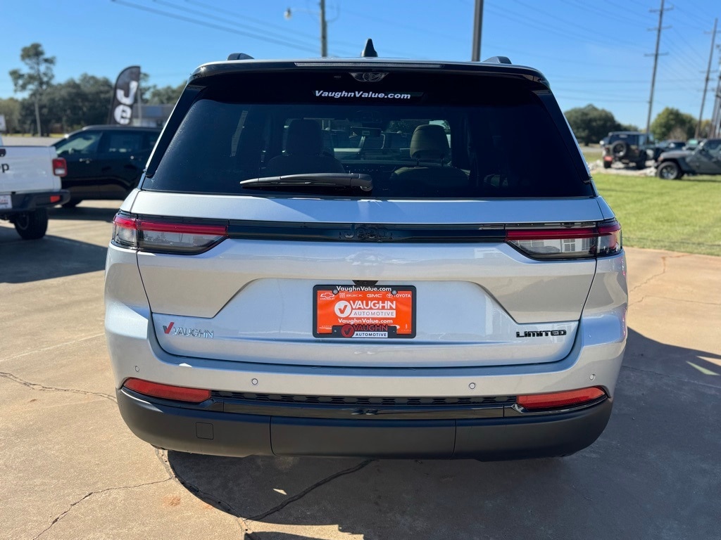 New 2025 Jeep Grand Cherokee LIMITED 4X2 Sport Utility