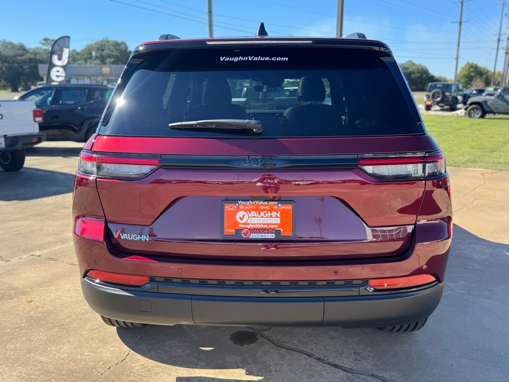 New 2025 Jeep Grand Cherokee ALTITUDE X 4X2 Sport Utility
