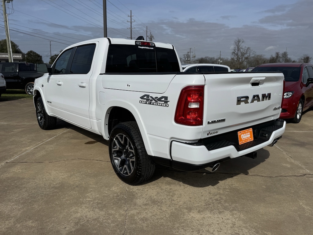 New 2026 Ram 1500 LARAMIE CREW CAB 4X4 5'7 BOX Pickup