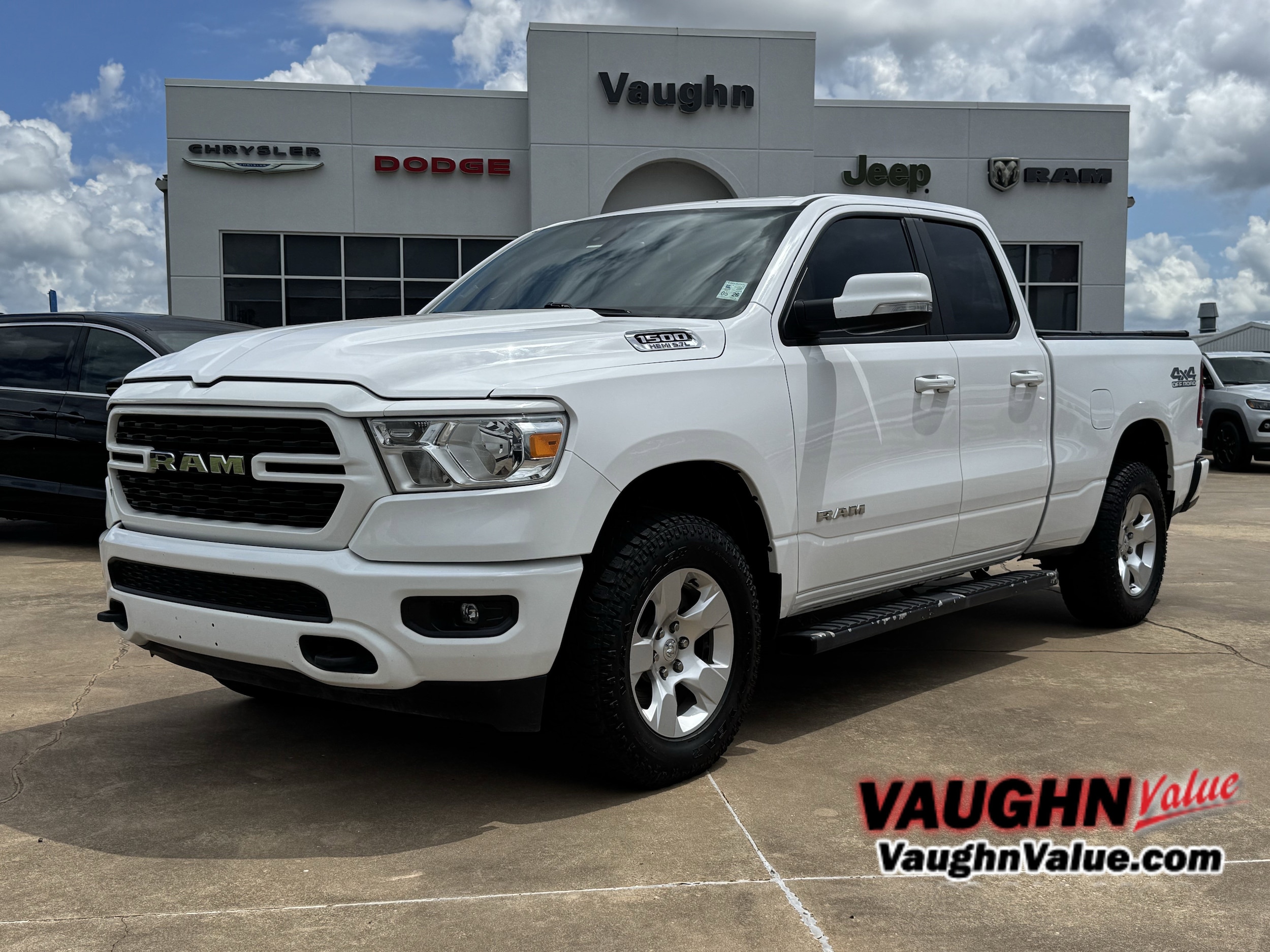 2022 RAM 1500 Big Horn/Lone Star 4x4 Quad Cab 6'4's photo
