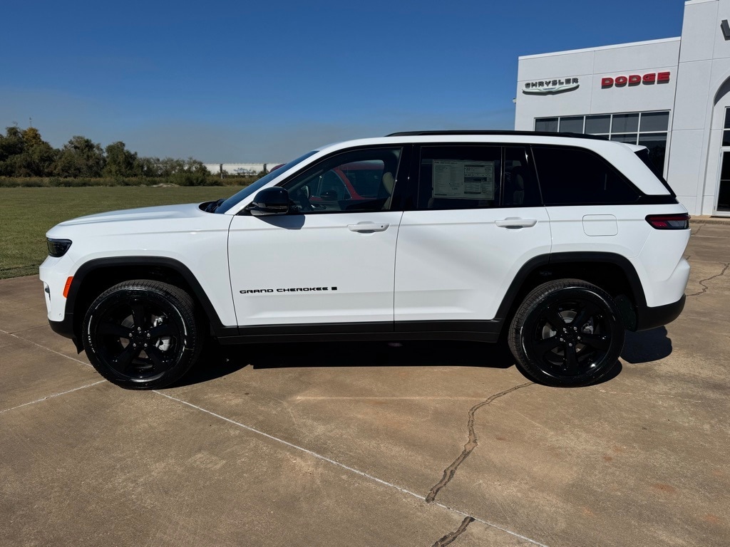 New 2025 Jeep Grand Cherokee LIMITED 4X2 Sport Utility