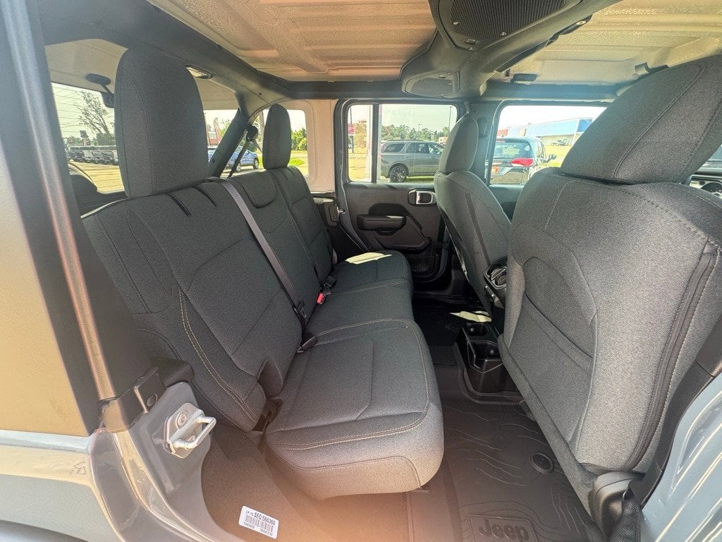 2025 Jeep Wrangler 4-Door Sport - Photo 20