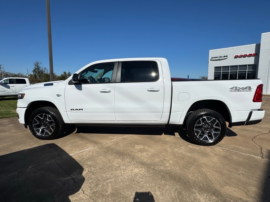 New 2026 Ram 1500 LARAMIE CREW CAB 4X4 5'7 BOX Pickup