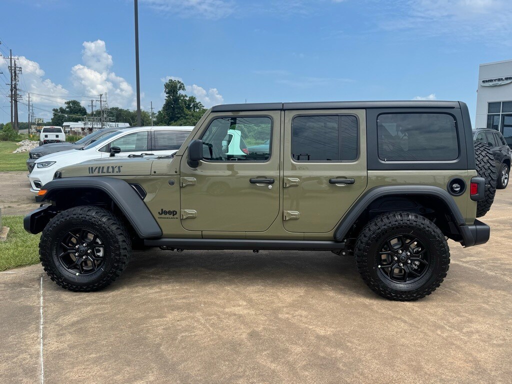 2025 Jeep Wrangler Willys photo 2