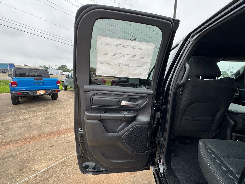 2025 RAM 1500 Tradesman - Photo 15