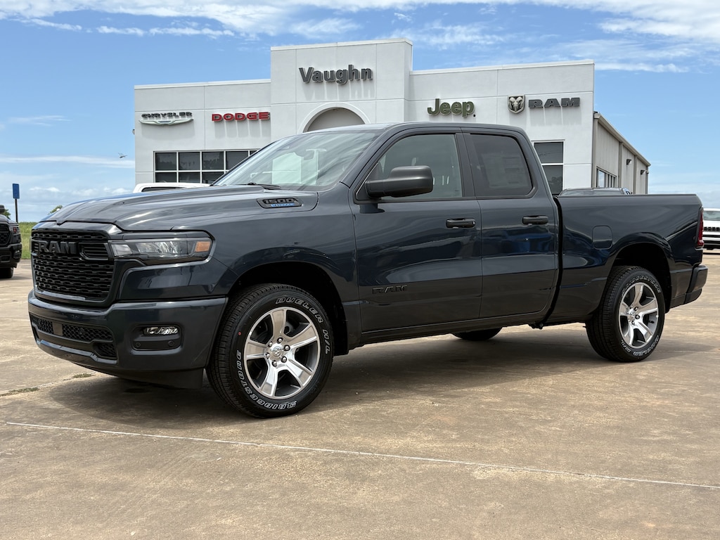 New 2026 Ram 1500 EXPRESS QUAD CAB 4X2 6'4 BOX Pickup