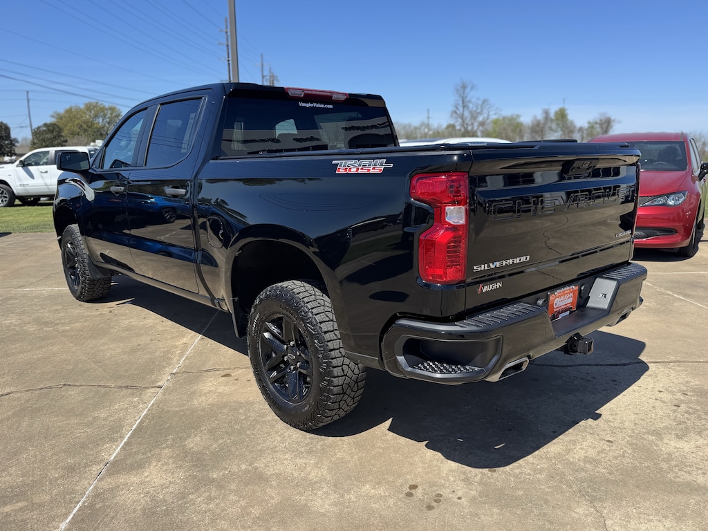 Used 2025 Chevrolet Silverado 1500 Custom Trail Boss Truck Crew Cab