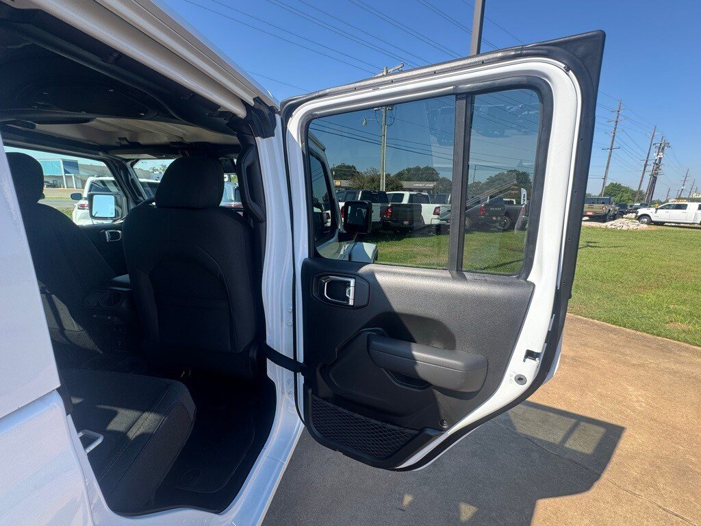 2025 Jeep Gladiator Sport S - Photo 18