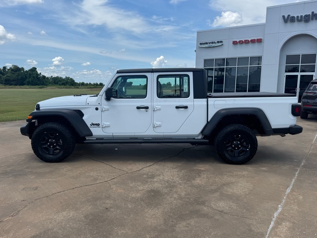 Used 2022 Jeep Gladiator Sport with VIN 1C6HJTAG0NL129477 for sale in Bunkie, LA