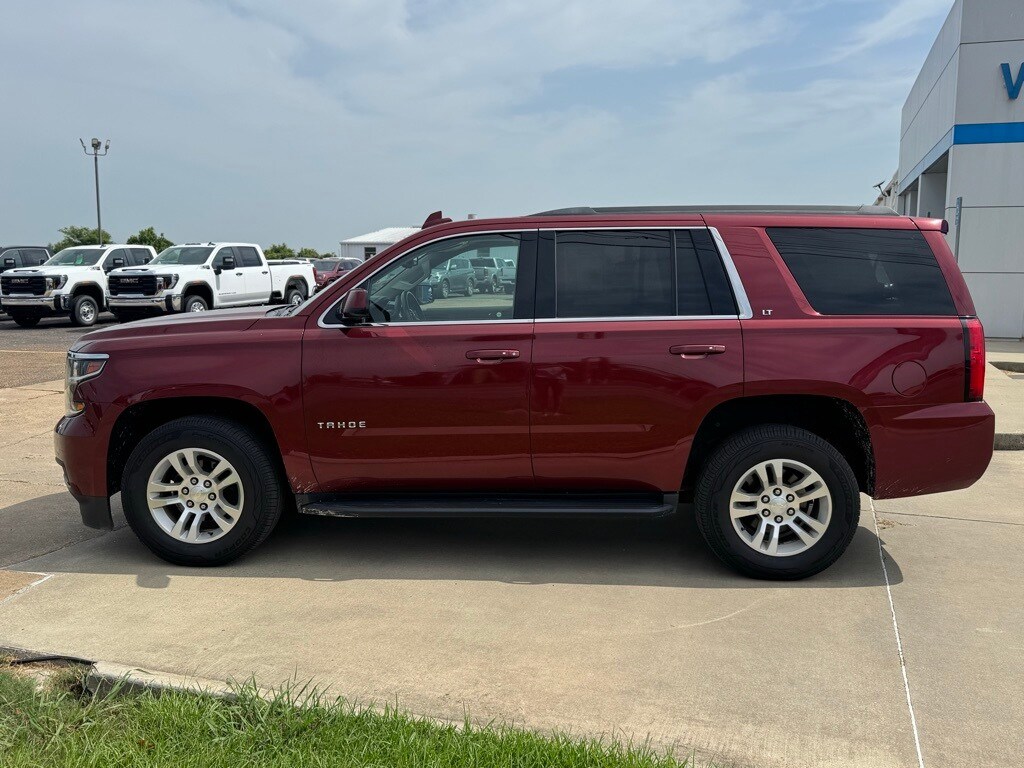 2020 Chevrolet Tahoe LT photo 2