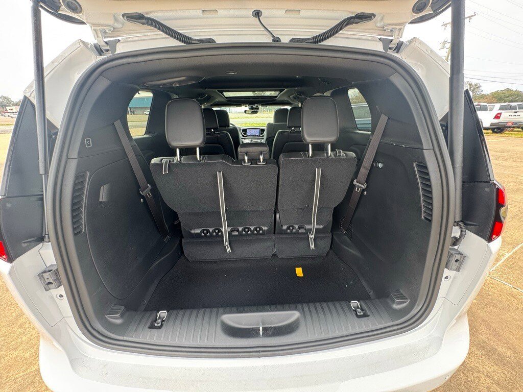 2025 Chrysler Pacifica Select - Photo 19