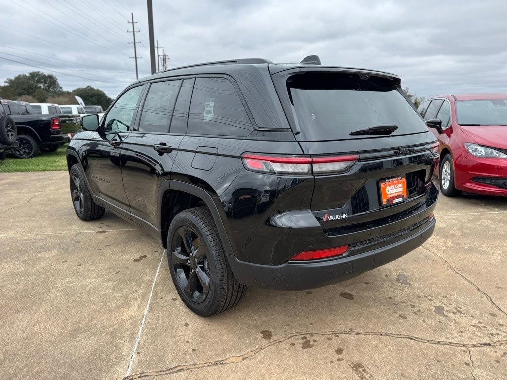 New 2025 Jeep Grand Cherokee LIMITED 4X2 Sport Utility
