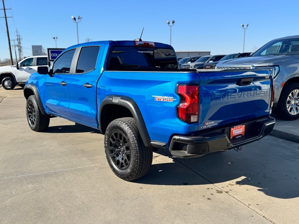 2023 Chevrolet Colorado Trail Boss photo 3
