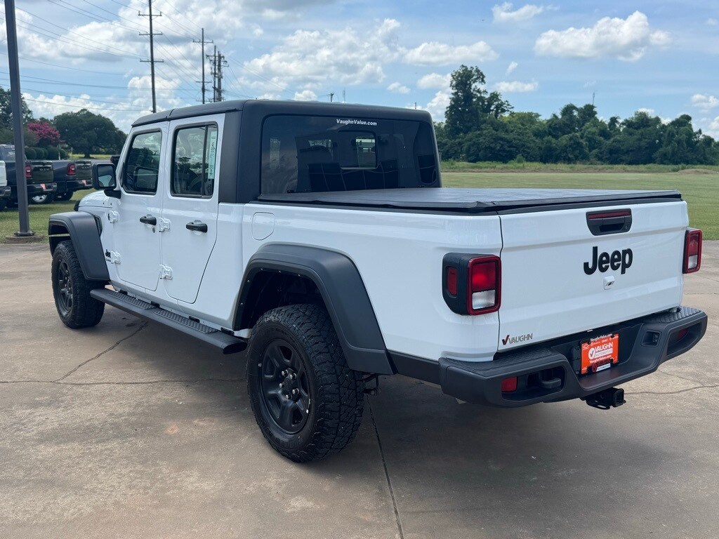 2022 Jeep Gladiator Sport photo 3