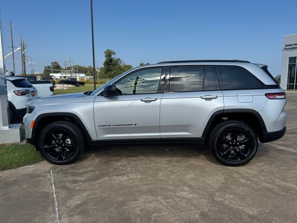New 2025 Jeep Grand Cherokee ALTITUDE X 4X2 Sport Utility