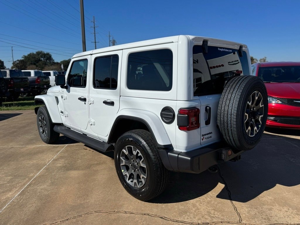 New 2026 Jeep Wrangler 4-DOOR SAHARA Sport Utility