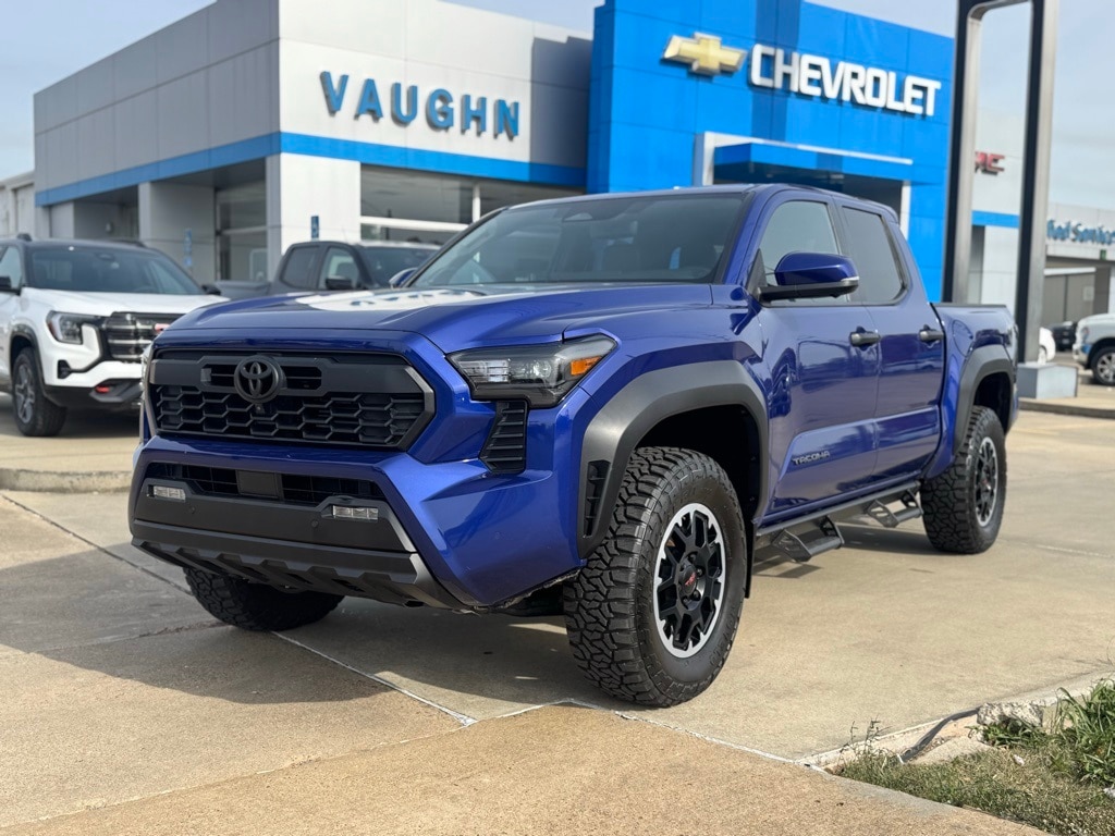 2024 Toyota Tacoma TRD Off Road's photo