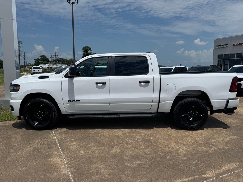 2025 Ram 1500 Tradesman photo 2